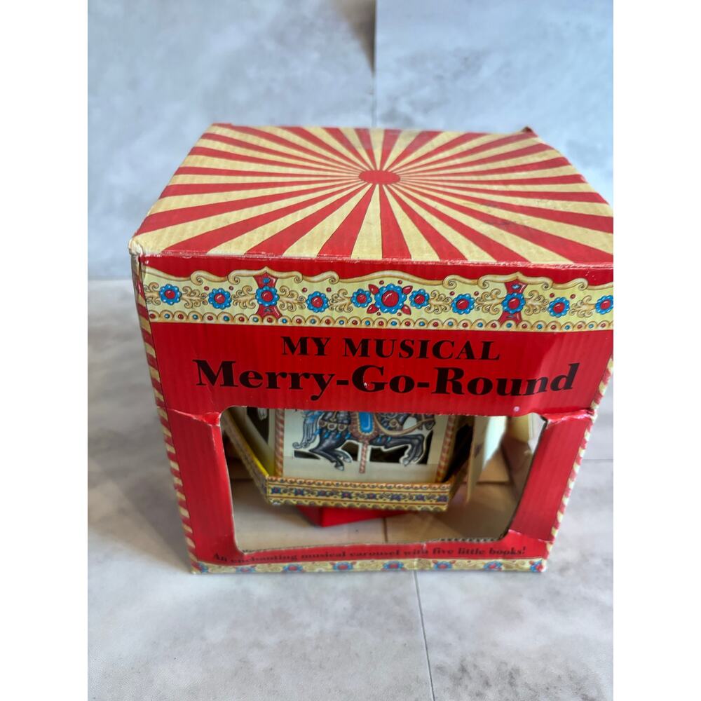 VINTAGE TOY CARDBOARD CAROUSEL Wind-Up "MY MUSICAL MERRY GO ROUND" Tested - Picture 2 of 8